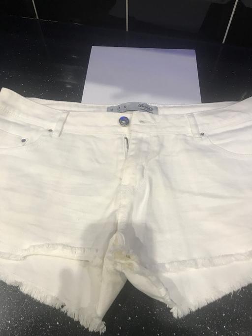 Buy & Sell Ocker Hill Sandwell - Photos for New shorts size 14