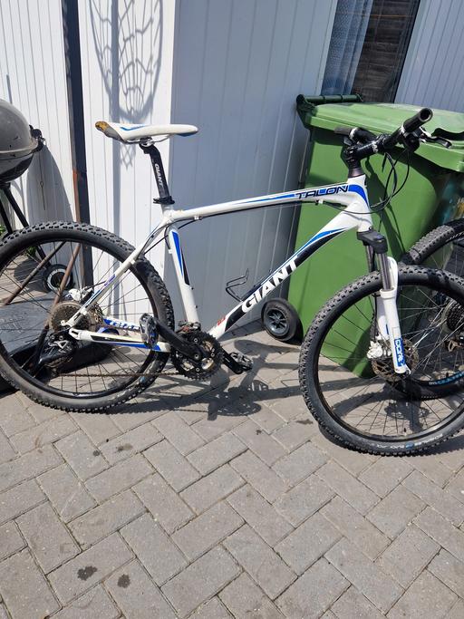 Buy & Sell West Midlands Solihull - Photos for Giant Talon bike 26