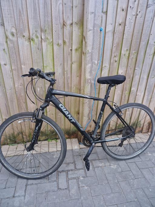 Buy & Sell West Midlands Solihull - Photos for Giant roam hybrid bike
