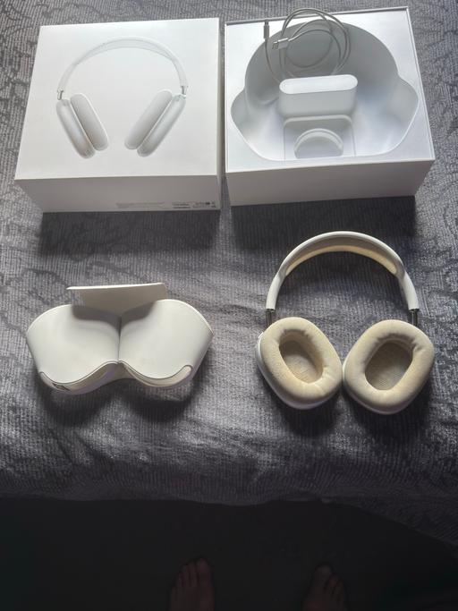Buy & Sell Staffordshire South Staffordshire - Photos for Apple AirPods Pro Max
