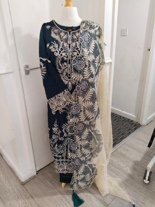 Buy & Sell Lees Oldham - Photos for women dress