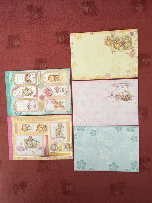 Classes Staffordshire South Staffordshire - Photos for Craft card making Hunkydory