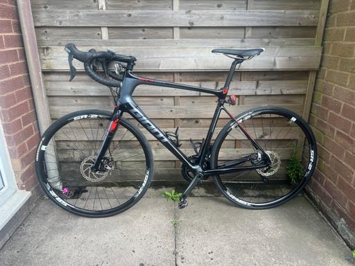 Buy & Sell West Midlands Birmingham - Photos for 2016 Giant Defy Advanced 3 L Frame 700c Wheel