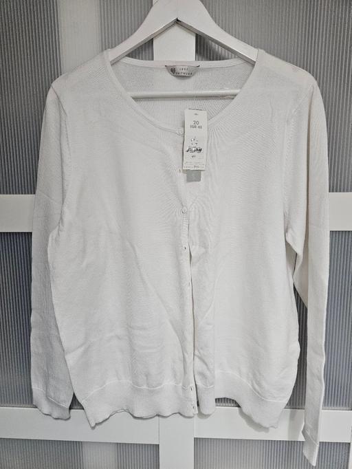 Buy & Sell Weston Point Halton - Photos for 🌟NEW🌟 Size 20 white cardigan