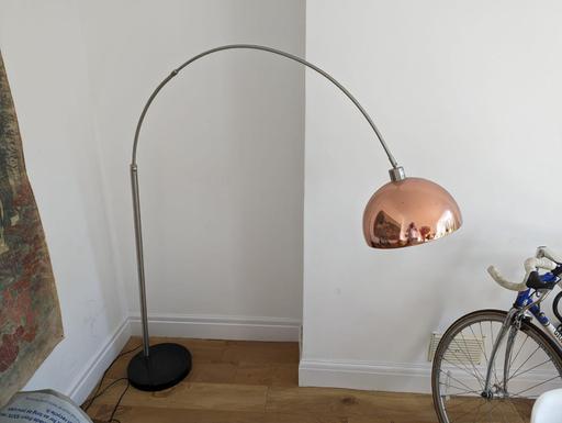 Buy & Sell Lambeth South East London - Photos for Beautiful, large copper-coloured lamp