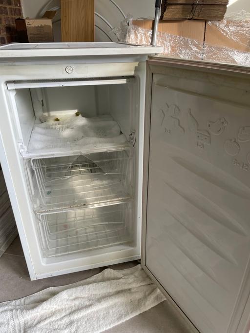 Buy & Sell East London Manor Park - East London - Photos for White freezer good condition