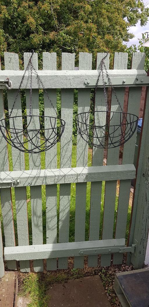 Buy & Sell West Midlands Birmingham - Photos for 2 x 14 inch hanging baskets