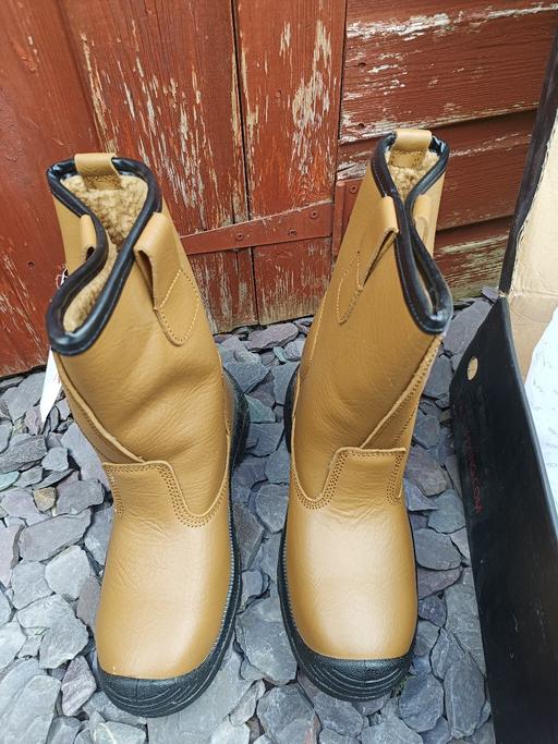 Buy & Sell Cannock Cannock Chase - Photos for **Tuffking boots size 6**