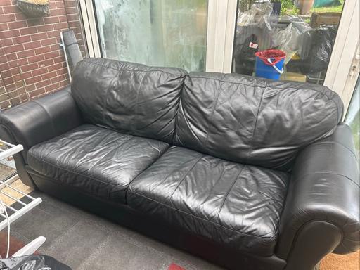 Buy & Sell Buckinghamshire Downley - Buckinghamshire - Photos for Large 2 Seater Leather Sofa