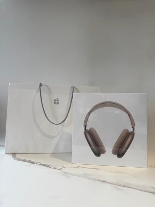 Buy & Sell Buckinghamshire Milton Keynes - Photos for Apple AirPods Max Starlight 2nd Generation.