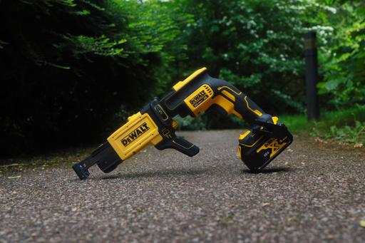 Buy & Sell South East London Croydon - Photos for dewalt screw gun brushless +battery 4ah