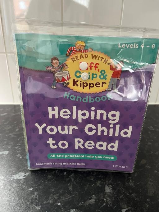 Buy & Sell Oldbury Sandwell - Photos for Biff chip and kipper book collection