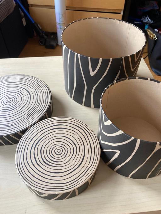 Buy & Sell North West London Cricklewood - North West London - Photos for 2 boxes