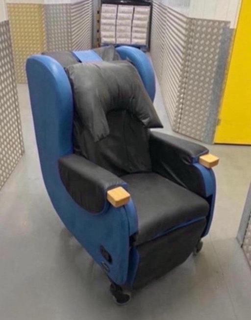 Buy & Sell South East London Croydon - Photos for CAREFLEX HYDROLOFT MANUAL OP. R.RECLINER-DEL