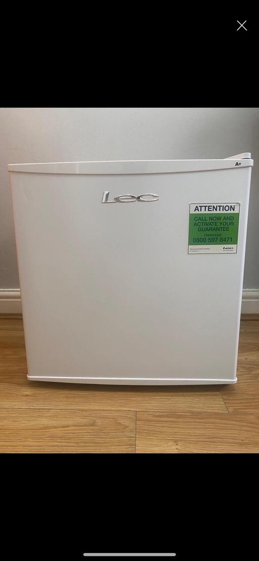 Buy & Sell West Midlands Birmingham - Photos for LEC R50052W Table top fridge