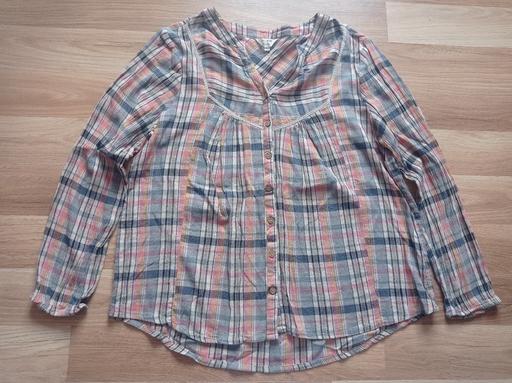 Buy & Sell Golds Hill Sandwell - Photos for Blouse size 18