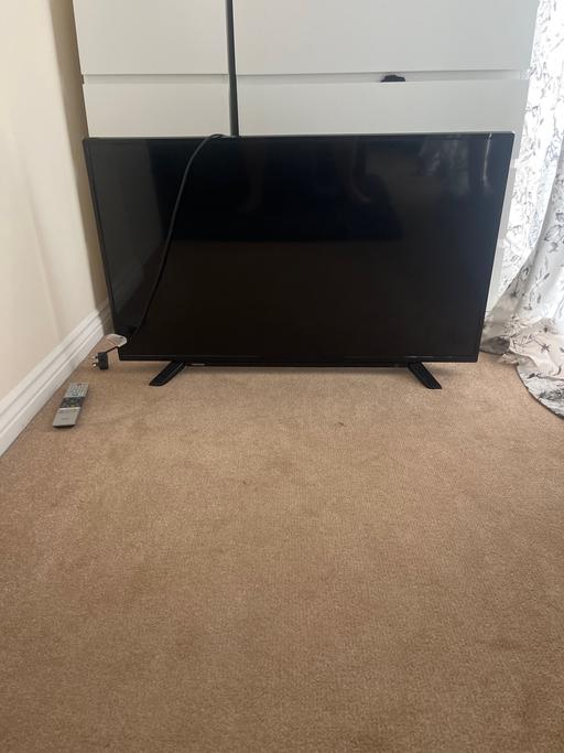 Buy & Sell Buckinghamshire Aylesbury - HP19 - Photos for Toshiba 42 inch like new not used much 4k