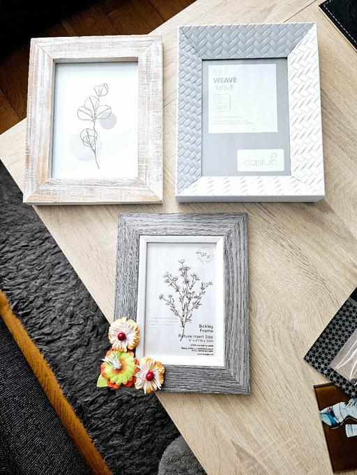 Buy & Sell South Yorkshire Doncaster - Photos for 3 frames, wall hanging or freestanding.