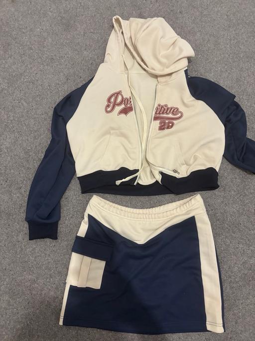 Buy & Sell West London Hillingdon - Photos for Skirt and jumper co ord set