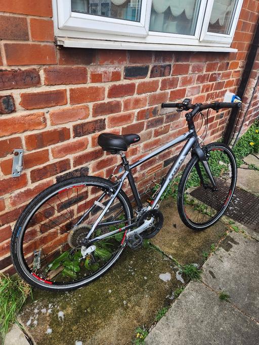 Buy & Sell South Yorkshire Barnsley - Photos for lightweight hybrid bike