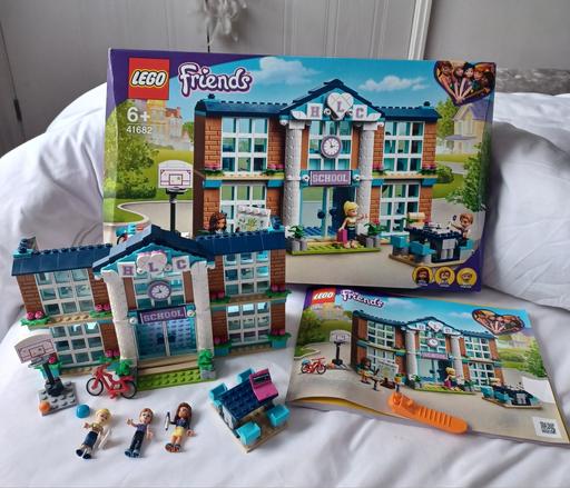 Buy & Sell West Midlands Sandwell - Photos for Lego Friends Heartlake City School