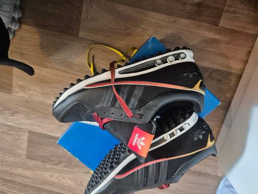 Buy & Sell Southborough South East London - Photos for Adidas Original LA Trainer 2 - size 8