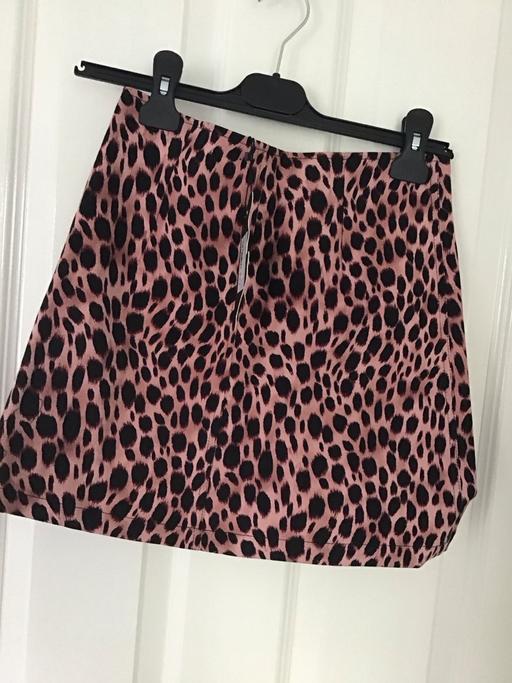 Buy & Sell Surrey Reigate and Banstead - Photos for Pink cheetah print skirt from Motel