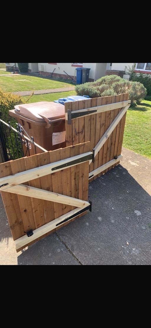Buy & Sell West Midlands Wolverhampton - Photos for Wooden gates