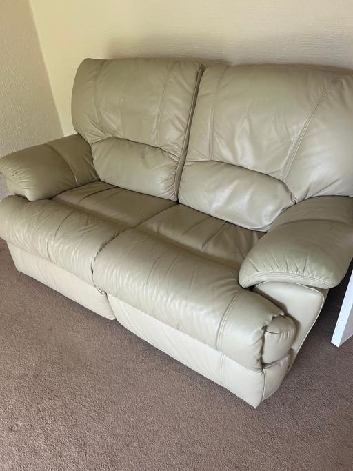 Buy & Sell West Midlands Birmingham - Photos for Beige leather two seater settee
