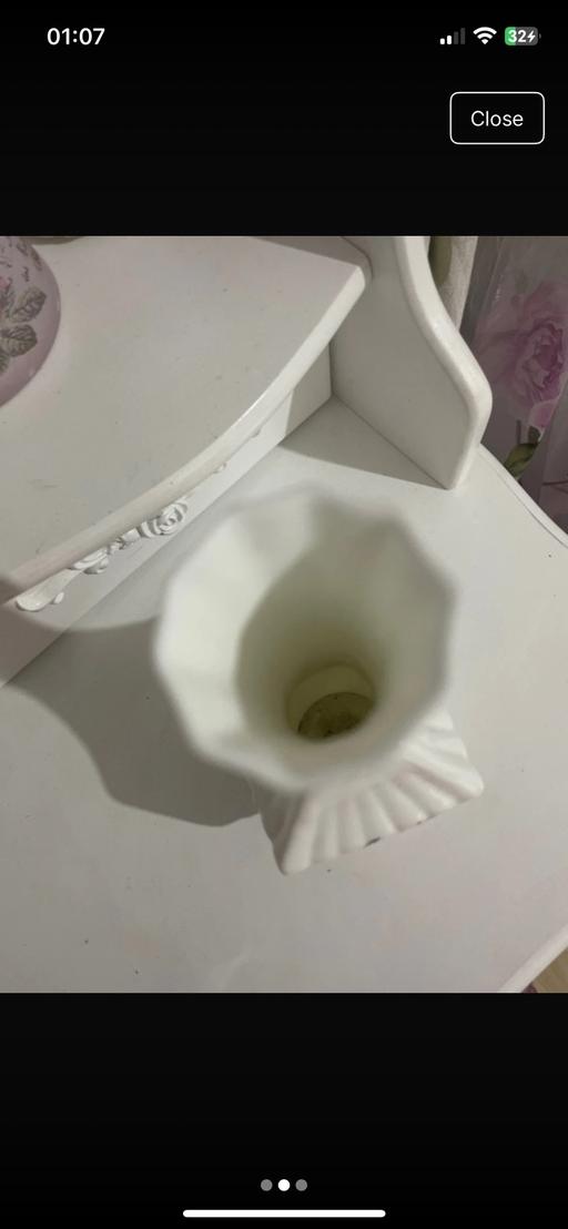 Buy & Sell East London Beckton - East London - Photos for Bone china ornament vase. Small