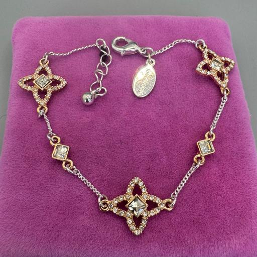 Buy & Sell Tyseley Birmingham - Photos for Lovely Jon Richard’s Crystal Bracelet