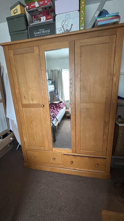 Buy & Sell North West London Park Royal - North West London - Photos for Solid oak double wardrobe-Mirror,Drawers&