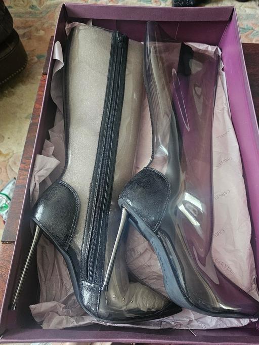 Buy & Sell Hertfordshire St. Albans - Photos for Carvela high length vinyl boots