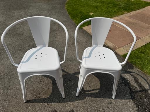Buy & Sell Cheshire East Alderley Edge - Cheshire East - Photos for 2 Small Tolix style metal chairs