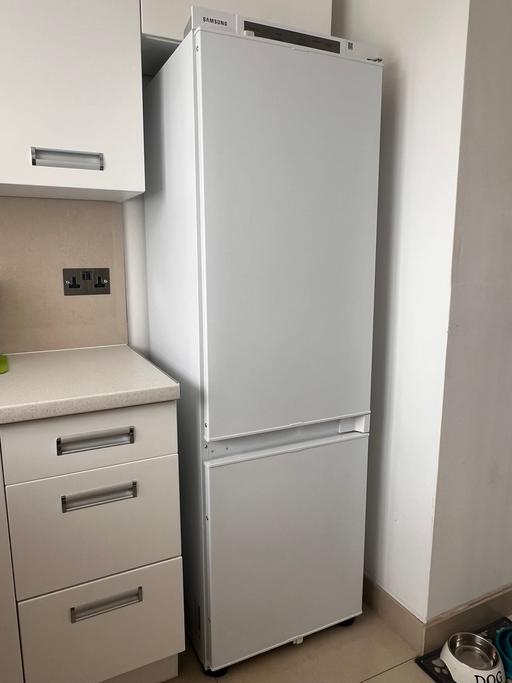 Buy & Sell Newport - Wales Newport - NP18 - Photos for SAMSUNG Fridge and Freezer 70/30