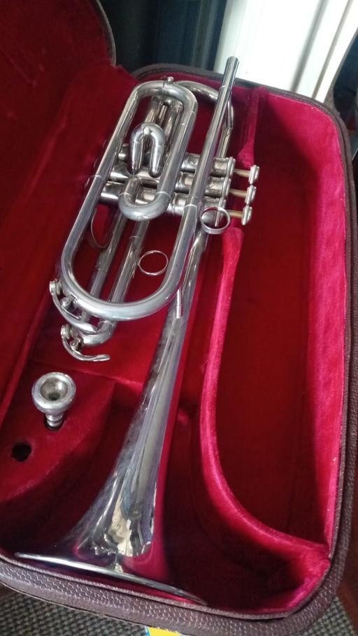 Buy & Sell Shard End Birmingham - Photos for vintage solid brass trumpit in case