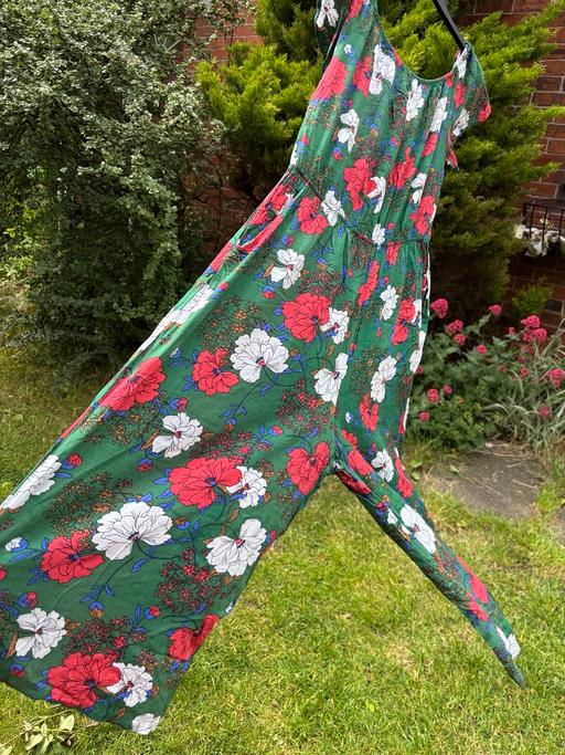 Buy & Sell Earlsheaton Kirklees - Photos for Gorgeous Summer jumpsuit 18
