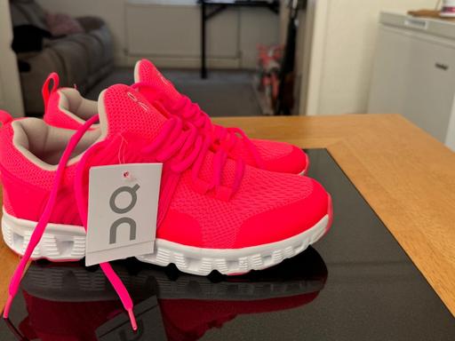 Buy & Sell Halton Runcorn - Halton - Photos for On Running Cloud x 4 Women Trainers