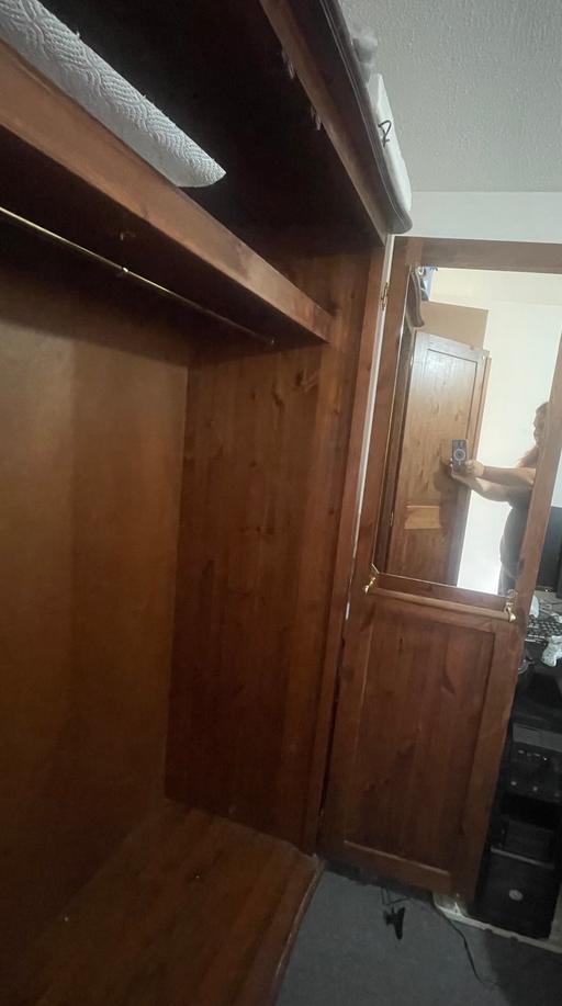 Buy & Sell Bedfordshire Central Bedfordshire - Photos for Oak wood wardrobe