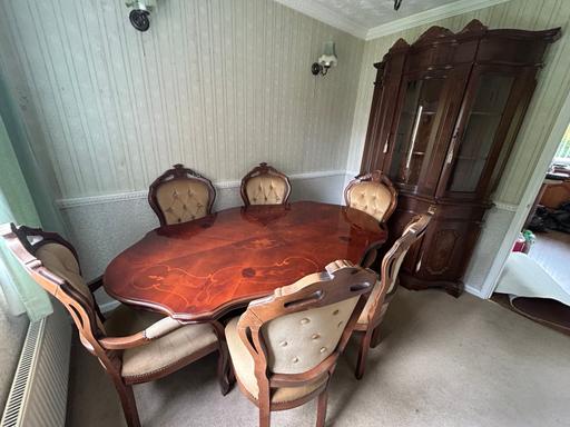 Buy & Sell West Midlands Birmingham - Photos for Italian dining room suite with cabinet