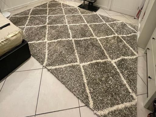 Buy & Sell North London Finchley - North London - Photos for Large Plush Shag Rug - 200x300cm - Gray/Ivory