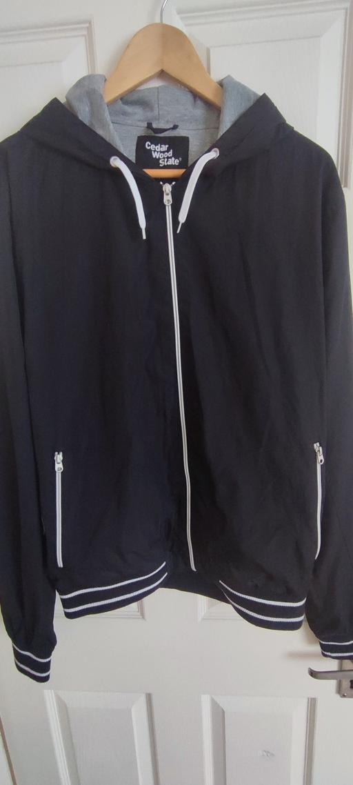 Buy & Sell Canary Wharf East London - Photos for hooded bomber jacket