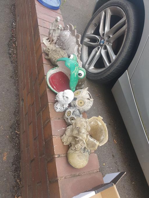 Buy & Sell West Midlands Dudley - Photos for Stone Ceramic Garden Ornaments& Planter Bench
