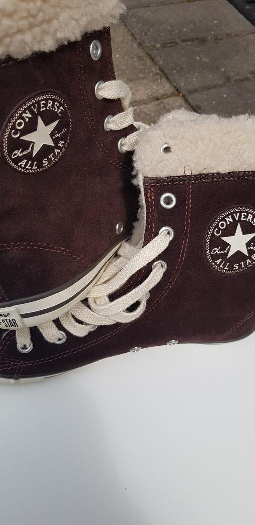 Buy & Sell Shropshire Telford and Wrekin - Photos for junior girls converse all star boots size 4