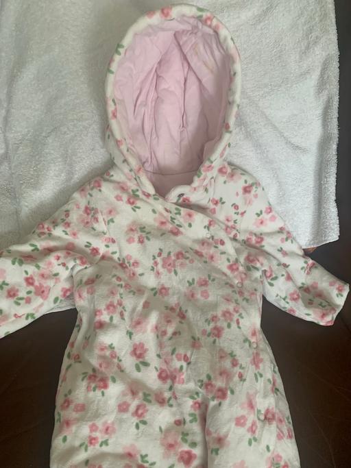 Buy & Sell Central London Southwark - Central London - Photos for Babies pram suit pink and white floral