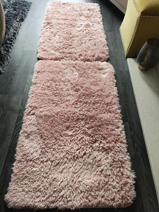 Buy & Sell South Yorkshire Rotherham - Photos for 2 light pink rugs