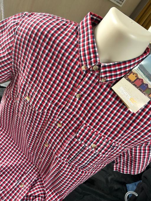 Buy & Sell Felixstowe East Suffolk - Photos for Regatta men’s cool weave button collar shirt