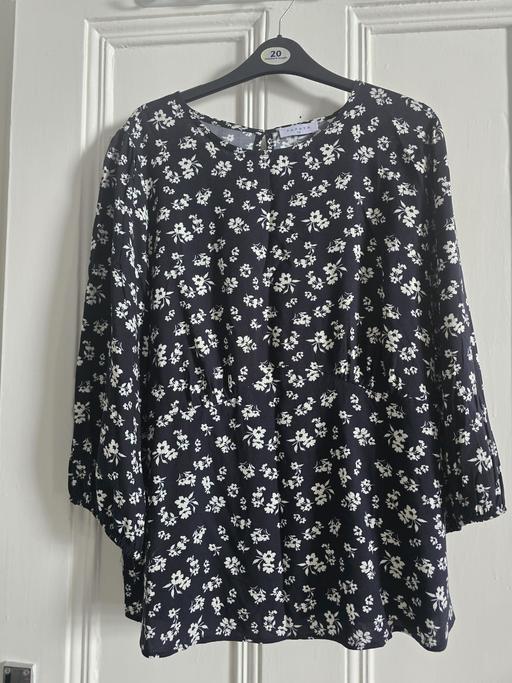 Buy & Sell Dudley Port Sandwell - Photos for floral blouse