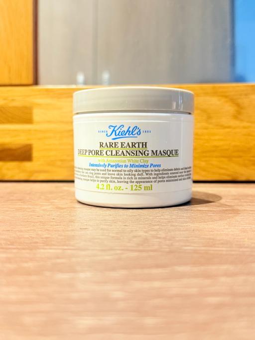 Buy & Sell Leicestershire Leicester - Photos for Harrods x Khiel’s Rare Earth Pore Clnsng Msq