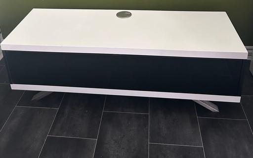 Buy & Sell County Durham Old Pit - County Durham - Photos for White gloss tv cabinet